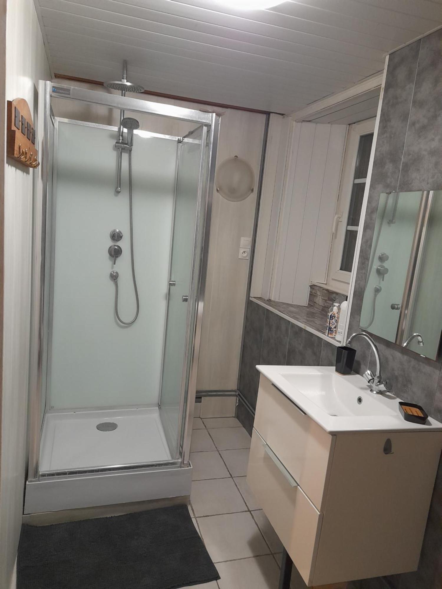 Domaine De La Tour Carree - 3 Chambres Benoitville Bagian luar foto